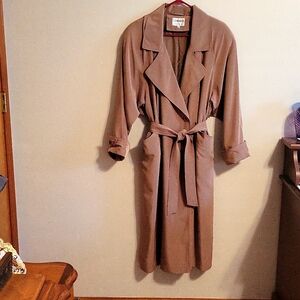 Cambridge Trench Coat  Size 16.  Brown